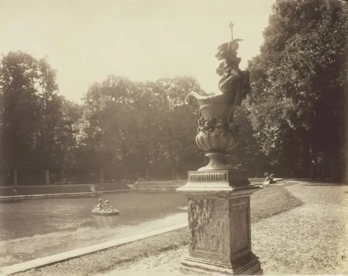 Framed Print : Versailles, Grand Trianon, (Vase en Plomb par Le Lorrain), 1901. Creator: Eugene Atget Framed Print : Versailles, Grand Trianon, (Vase en Plomb par Le Lorrain), 1901. Creator: Eugene Atget