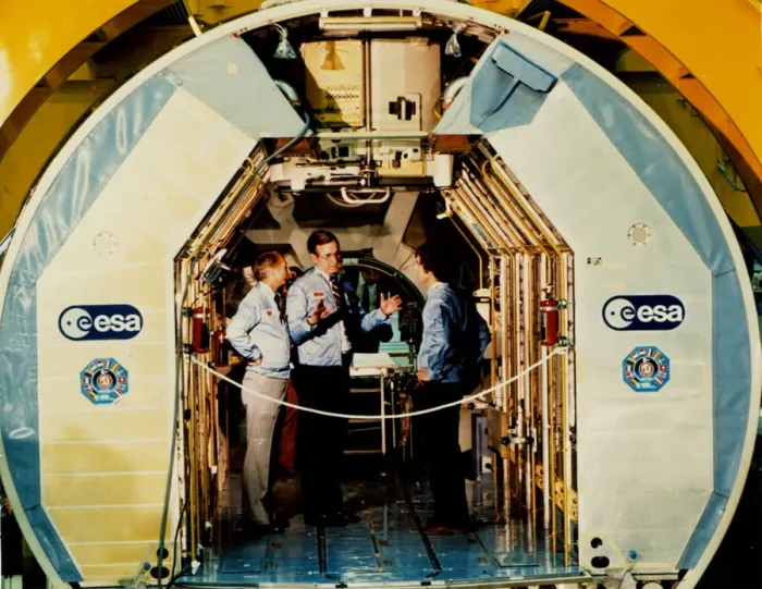 Framed Print : Vice President Bush with Spacelab Astronauts, Florida, USA, 1982. Creator: NASA Framed Print : Vice President Bush with Spacelab Astronauts, Florida, USA, 1982. Creator: NASA