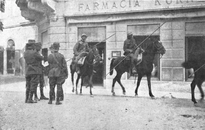 Framed Print : Victoire Italienne; A gorizia, le matin du 9 aout 1916: les carabiniers italiens interrogent les pa Creator: Unknown Framed Print : Victoire Italienne; A gorizia, le matin du 9 aout 1916: les carabiniers italiens interrogent les pa Creator: Unknown