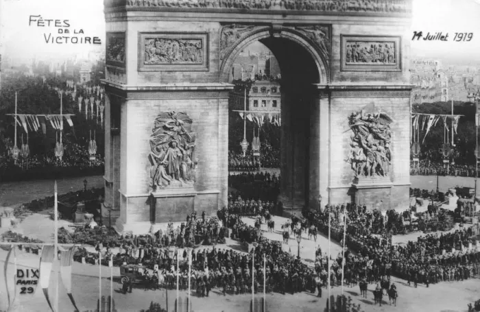 Framed Print : Victory parade, Paris, 14th July 1919 Framed Print : Victory parade, Paris, 14th July 1919