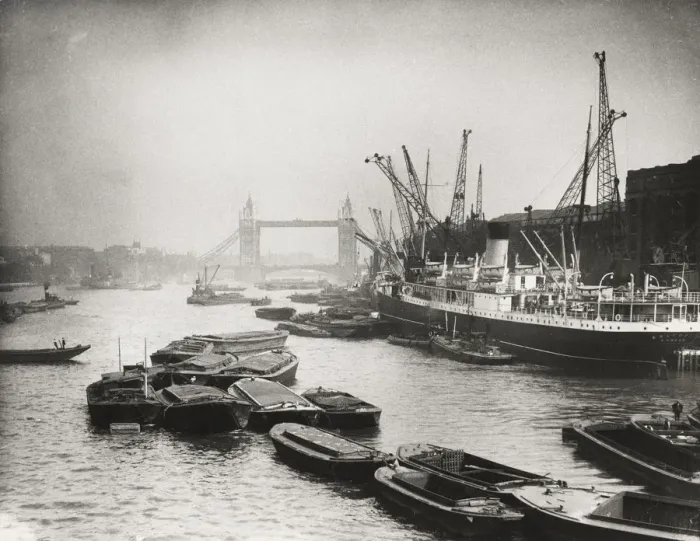 Framed Print : View of the busy Thames looking towards Tower Bridge, London, c1920 Framed Print : View of the busy Thames looking towards Tower Bridge, London, c1920