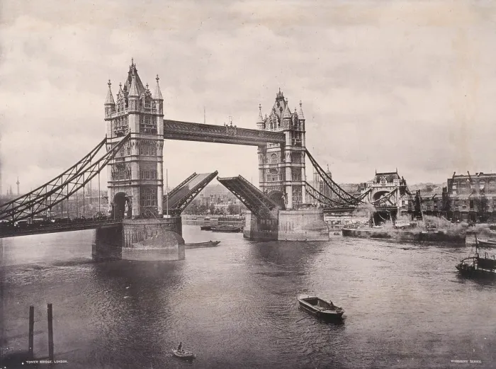 Framed Print : View of the east side of Tower Bridge, Stepney, London, c1900 Framed Print : View of the east side of Tower Bridge, Stepney, London, c1900