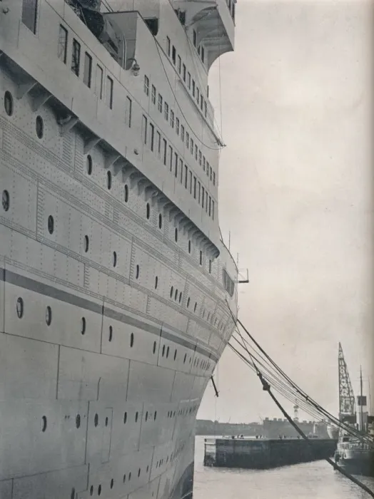 Framed Print : A view of the starboard side of S. S. Empress of Britain, 1931. Artist: Studio Films Framed Print : A view of the starboard side of S. S. Empress of Britain, 1931. Artist: Studio Films