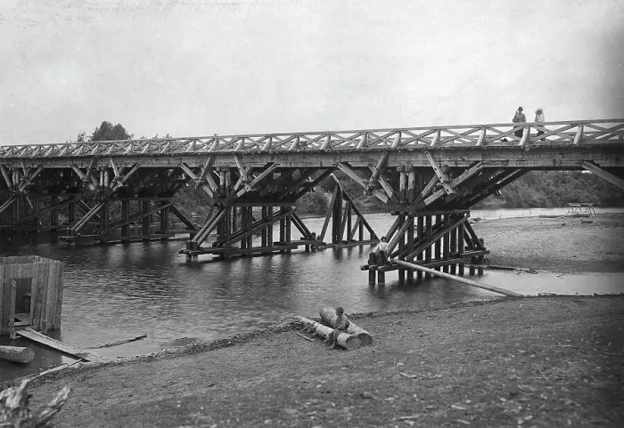 Framed Print : View of Tiazhin Bridge Spans, 1909. Creator: Dorozhno-Stroitel'nyi Otdel Framed Print : View of Tiazhin Bridge Spans, 1909. Creator: Dorozhno-Stroitel'nyi Otdel