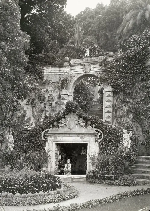 Framed Print : Villa Rolla-Rosazza, Genoa, Italy, 1925. Creator: Frances Benjamin Johnston Framed Print : Villa Rolla-Rosazza, Genoa, Italy, 1925. Creator: Frances Benjamin Johnston