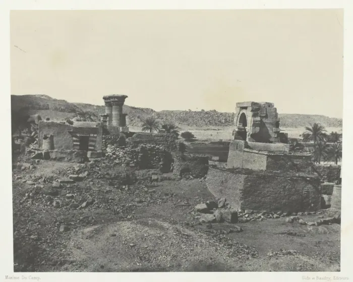 Framed Print : Village et Temple de l Ile de Beghe, al Ouest de Philoe;Nubie, 1849 / 51 Framed Print : Village et Temple de l Ile de Beghe, al Ouest de Philoe;Nubie, 1849 / 51