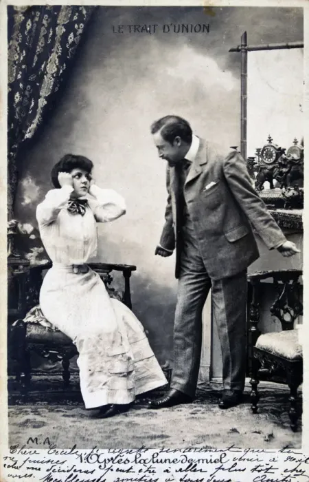 Framed Print : Vintage French postcard, c1900 Framed Print : Vintage French postcard, c1900