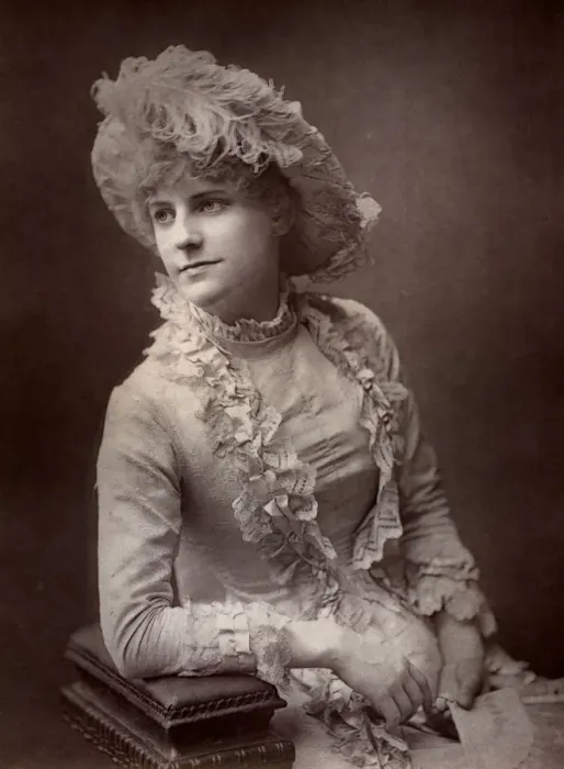 Framed Print : Violet Cameron, British actress, 1882. Artist: London Stereoscopic & Photographic Co Framed Print : Violet Cameron, British actress, 1882. Artist: London Stereoscopic & Photographic Co