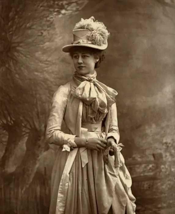 Framed Print : Violet Vanbrugh, British actress, 1887. Artist: Ernest Barraud Framed Print : Violet Vanbrugh, British actress, 1887. Artist: Ernest Barraud
