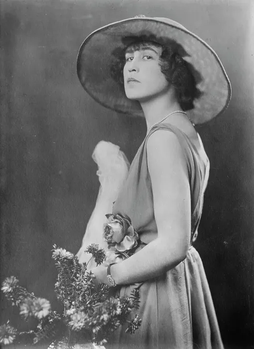 Framed Print : Violette Selfridge, between c1915 and c1920. Creator: Bain News Service Framed Print : Violette Selfridge, between c1915 and c1920. Creator: Bain News Service