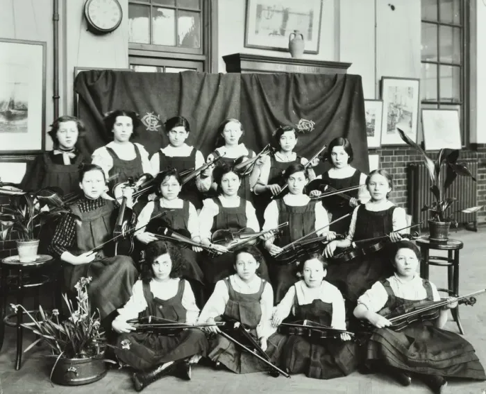 Framed Print : Violinists, Myrdle Street Girls School, Stepney, London, 1908 Framed Print : Violinists, Myrdle Street Girls School, Stepney, London, 1908