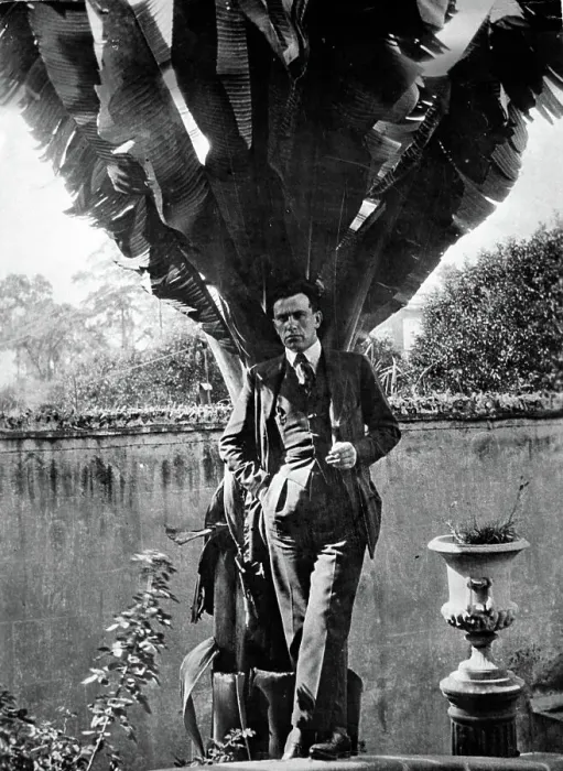 Framed Print : Vladimir Mayakovsky in Mexico, 1925. Creator: Modotti; Tina (1896-1942) Framed Print : Vladimir Mayakovsky in Mexico, 1925. Creator: Modotti; Tina (1896-1942)