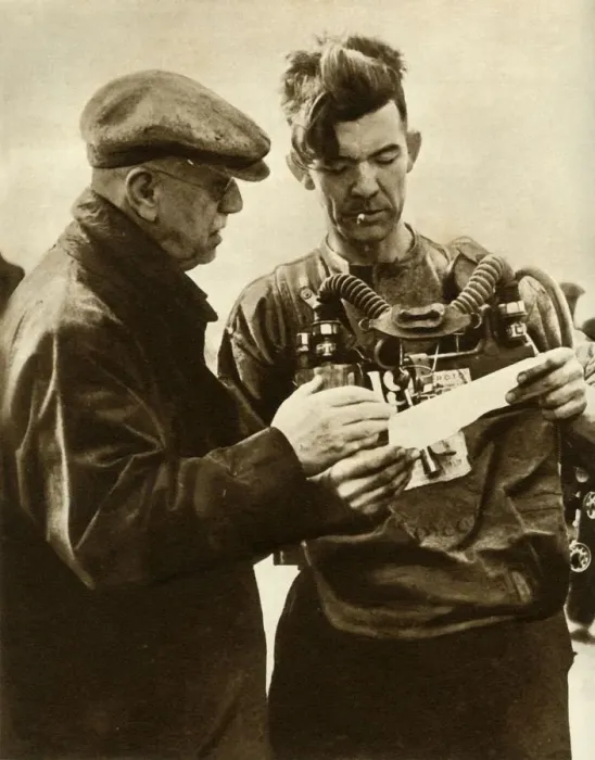 Framed Print : Volunteer going to retrieve bodies in the Gresford Colliery disaster, Wales, 1935 Framed Print : Volunteer going to retrieve bodies in the Gresford Colliery disaster, Wales, 1935