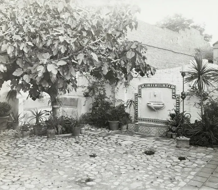 Framed Print : Vroman's book store, 60 East Colorado Street, Pasadena, California, 1923. Creator: Frances Benjamin Johnston Framed Print : Vroman's book store, 60 East Colorado Street, Pasadena, California, 1923. Creator: Frances Benjamin Johnston
