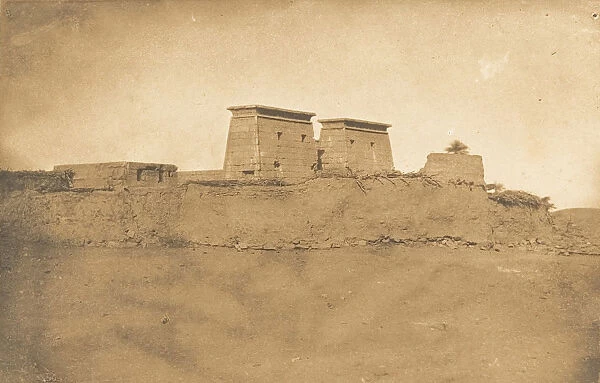 Vue des Pylones du Temple Khons et d une partie du village de Karnac, 1849-50
