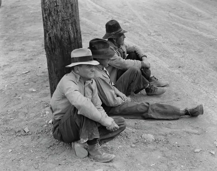 Framed Print : Waiting for the semi-monthly relief checks at Calipatria, California, 1937. Creator: Dorothea Lange Framed Print : Waiting for the semi-monthly relief checks at Calipatria, California, 1937. Creator: Dorothea Lange