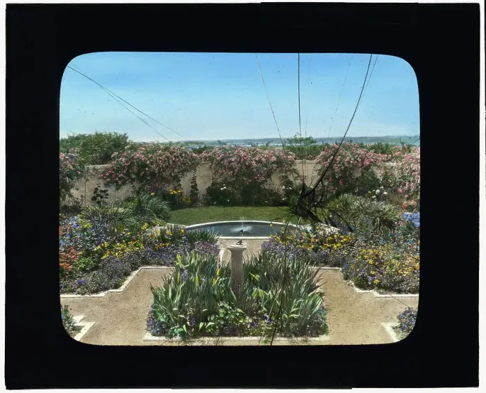 Framed Print : Wallace Reid house, East Hampton, New York, c1915. Creator: Frances Benjamin Johnston