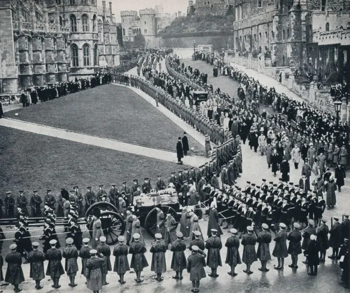 Framed Print : Within the walls of historic Windsor Castle, 1936 Framed Print : Within the walls of historic Windsor Castle, 1936