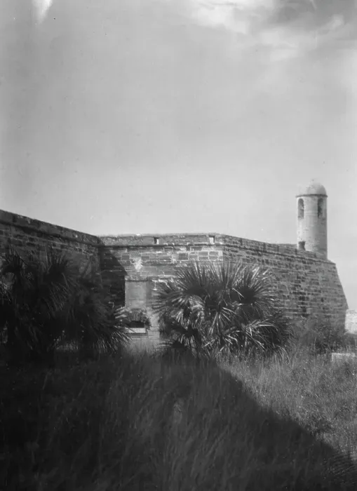 Framed Print : Walls and round tower by the water, Castillo de San Marcos, St. Augustine, Florida, c1920-c1926. Creator: Arnold Genthe Framed Print : Walls and round tower by the water, Castillo de San Marcos, St. Augustine, Florida, c1920-c1926. Creator: Arnold Genthe