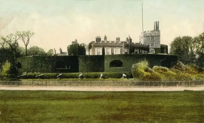 Framed Print : Walmer Castle, 1905. Creator: Unknown Framed Print : Walmer Castle, 1905. Creator: Unknown