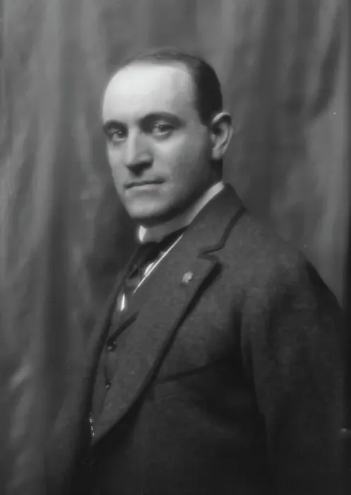 Framed Print : Walter, H.D. Mr. portrait photograph, 1912 Dec. 1. Creator: Arnold Genthe Framed Print : Walter, H.D. Mr. portrait photograph, 1912 Dec. 1. Creator: Arnold Genthe