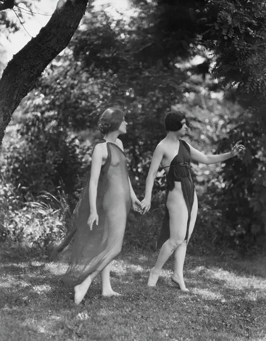 Framed Print : Wanger, Beatrice, Miss, and Miss Solveig Hornbeck, 1921 June 21. Creator: Arnold Genthe Framed Print : Wanger, Beatrice, Miss, and Miss Solveig Hornbeck, 1921 June 21. Creator: Arnold Genthe