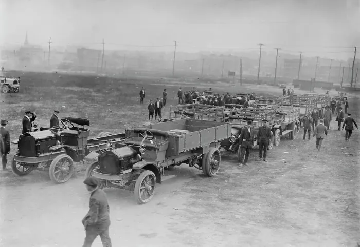 Framed Print : War Autos for Russia, between c1914 and c1915. Creator: Bain News Service Framed Print : War Autos for Russia, between c1914 and c1915. Creator: Bain News Service