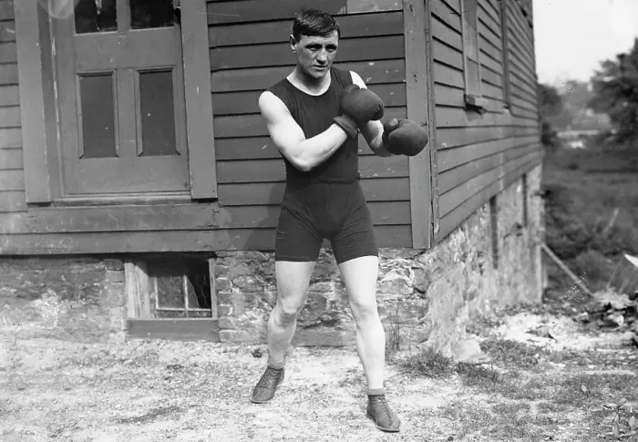 Framed Print : Warnes (Middleweight), between c1910 and c1915. Creator: Bain News Service Framed Print : Warnes (Middleweight), between c1910 and c1915. Creator: Bain News Service