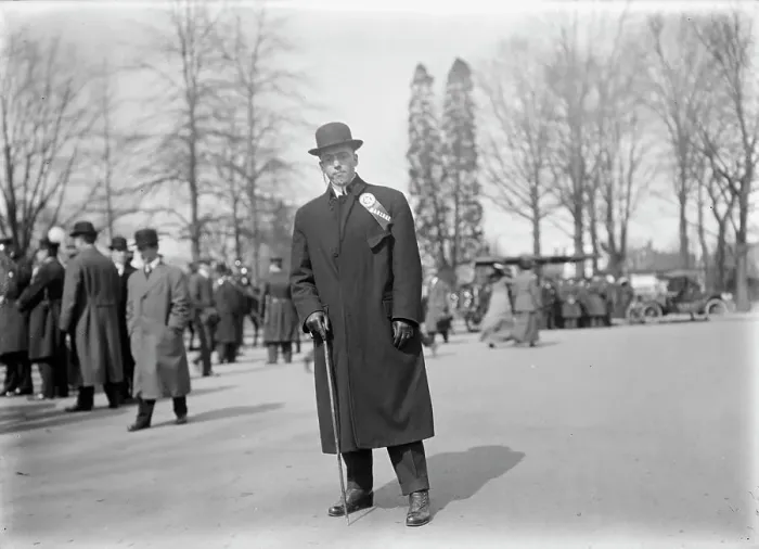 Framed Print : Warren Jasper Lafollette, 1912. Creator: Harris & Ewing. Warren Jasper Lafollette, 1912. Creator: Harris & Ewing Framed Print : Warren Jasper Lafollette, 1912. Creator: Harris & Ewing. Warren Jasper Lafollette, 1912. Creator: Harris & Ewing