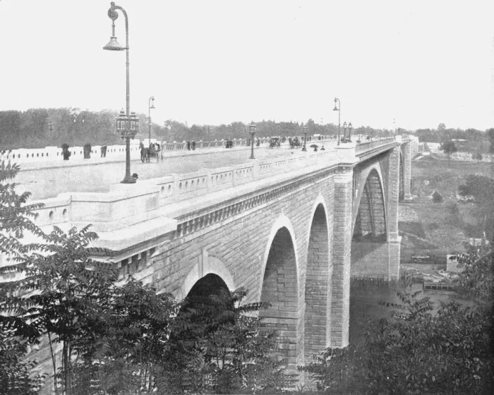 Framed Print : Washington Bridge, Harlem River, New York, USA, c1900. Creator: Unknown Framed Print : Washington Bridge, Harlem River, New York, USA, c1900. Creator: Unknown