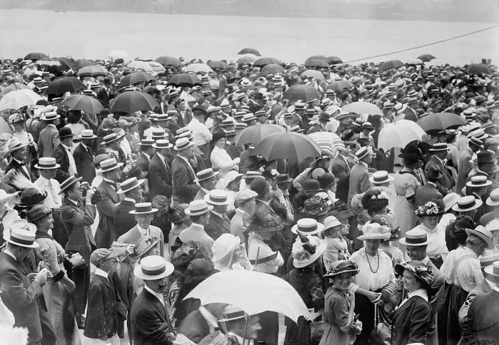 Framed Print : Watching departure - S.S. Imperator, (June 1913?). Creator: Bain News Service Framed Print : Watching departure - S.S. Imperator, (June 1913?). Creator: Bain News Service