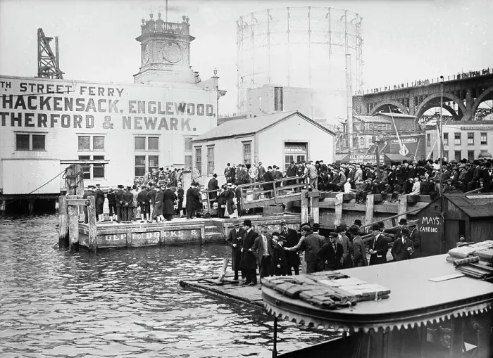 Framed Print : Watching warships 10 / 28 / 11, 1911. Creator: Bain News Service Framed Print : Watching warships 10 / 28 / 11, 1911. Creator: Bain News Service
