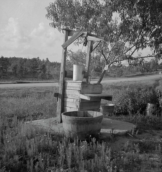 Water supply near Hartwell, Georgia, 1937. Creator: Dorothea Lange