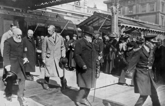 Framed Print : On His Way to His Own Country For the Last Time, King Edwards Return From Biarritz, 1910 Framed Print : On His Way to His Own Country For the Last Time, King Edwards Return From Biarritz, 1910