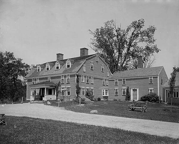 Wayside Inn, Sudbury, Mass. between 1890 and 1905. Creator: Unknown