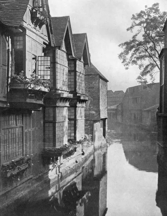 Framed Print : The Weavers House by the River Stour, Canterbury, Kent, 1924-1926. Artist: HS Newcombe Framed Print : The Weavers House by the River Stour, Canterbury, Kent, 1924-1926. Artist: HS Newcombe