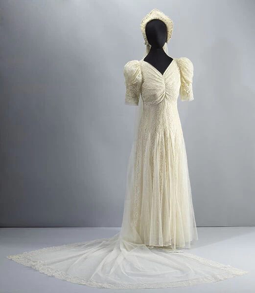 Wedding dress worn by Lollaretta Pemberton with veil and headpiece, 1939