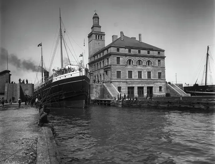 Framed Print : Weitzle (i.e. Weitzel) Lock, Sault Ste. Marie, between 1890 and 1905. Creator: Unknown Framed Print : Weitzle (i.e. Weitzel) Lock, Sault Ste. Marie, between 1890 and 1905. Creator: Unknown