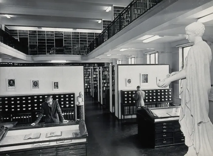 Framed Print : The Wellcome Building, Euston Road, London: the Hall of Statuary as adapted for the Library, c1960. Creator: Unknown Framed Print : The Wellcome Building, Euston Road, London: the Hall of Statuary as adapted for the Library, c1960. Creator: Unknown
