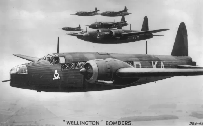Framed Print : Wellington Bombers, c1940s Framed Print : Wellington Bombers, c1940s