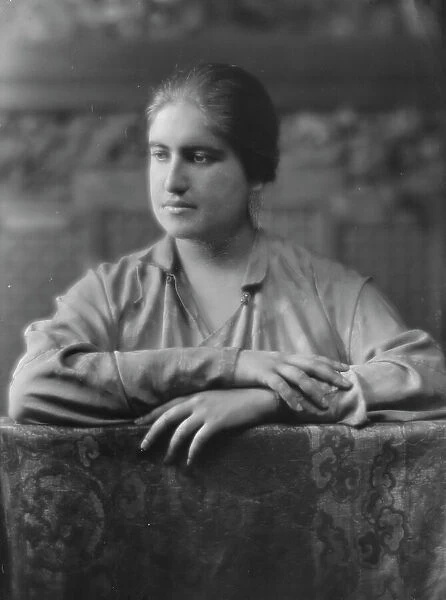 Wertheimer, M. Miss, portrait photograph, 1916. Creator: Arnold Genthe