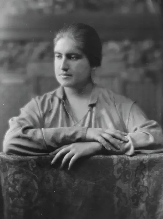 Framed Print : Wertheimer, M. Miss, portrait photograph, 1916. Creator: Arnold Genthe Framed Print : Wertheimer, M. Miss, portrait photograph, 1916. Creator: Arnold Genthe