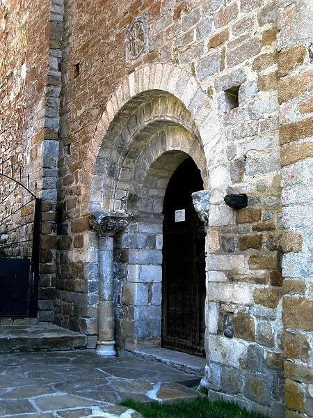 West Portal of the church of Santa Maria in Cap d Aran Tredos, the portal has