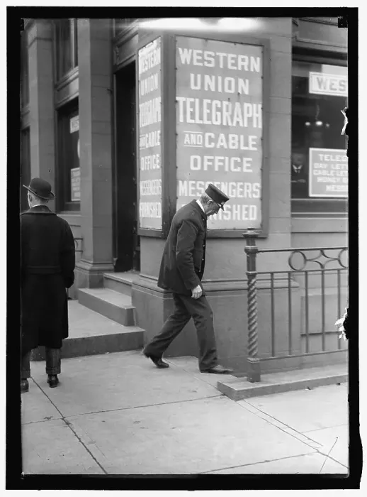 Framed Print : Western Union Office, between 1913 and 1917. Creator: Harris & Ewing. Western Union Office, between 1913 and 1917. Creator: Harris & Ewing Framed Print : Western Union Office, between 1913 and 1917. Creator: Harris & Ewing. Western Union Office, between 1913 and 1917. Creator: Harris & Ewing