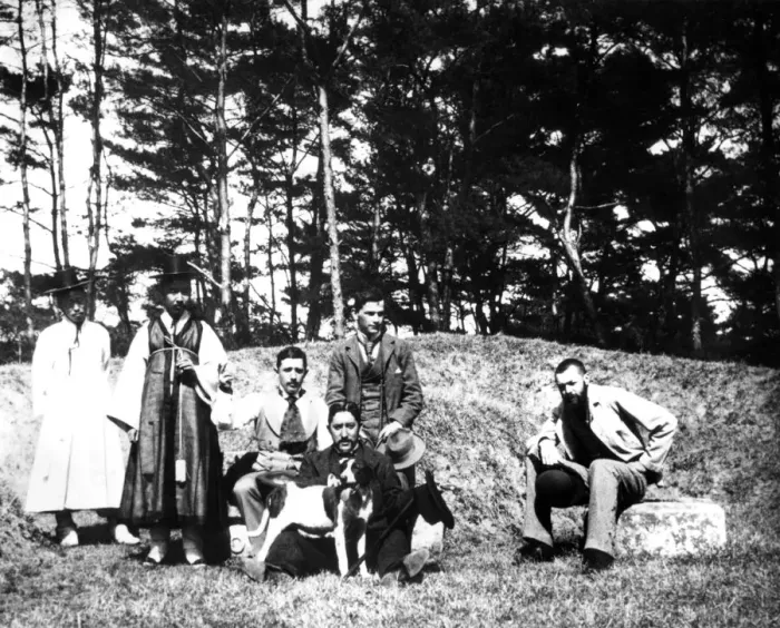 Framed Print : Western visitors with locals, Nam San, Korea, 1900 Framed Print : Western visitors with locals, Nam San, Korea, 1900