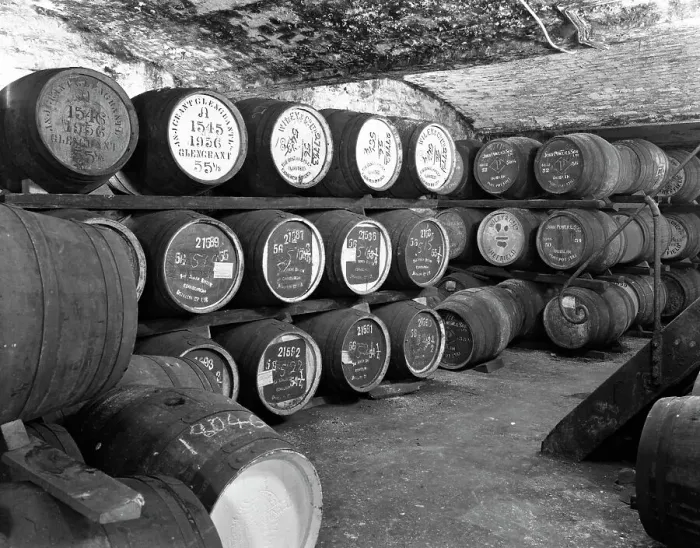 Framed Print : Whisky in barrels at a bonded warehouse, Sheffield, South Yorkshire, 1960. Artist Framed Print : Whisky in barrels at a bonded warehouse, Sheffield, South Yorkshire, 1960. Artist