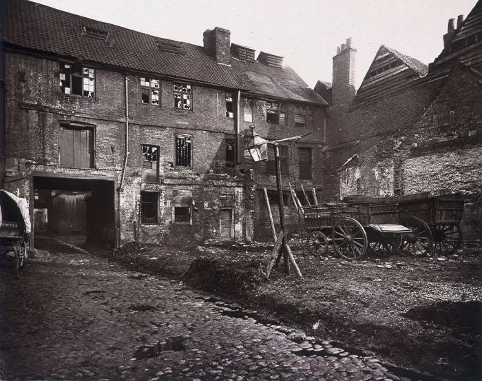 Framed Print : White Hart Inn yard, Southwark, London, 1881. Artist: Henry Dixon Framed Print : White Hart Inn yard, Southwark, London, 1881. Artist: Henry Dixon