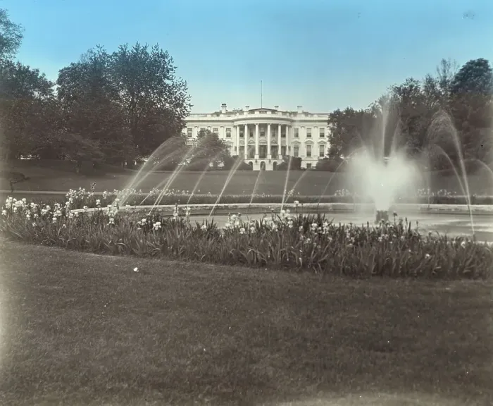 Framed Print : White House, 1600 Pennsylvania Avenue, Washington, D.C. 1897. Creator: Frances Benjamin Johnston Framed Print : White House, 1600 Pennsylvania Avenue, Washington, D.C. 1897. Creator: Frances Benjamin Johnston