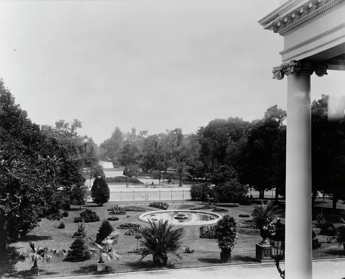 Framed Print : White House, 1600 Pennsylvania Avenue, Washington, D.C. 1897, printed later. Creator: Frances Benjamin Johnston Framed Print : White House, 1600 Pennsylvania Avenue, Washington, D.C. 1897, printed later. Creator: Frances Benjamin Johnston