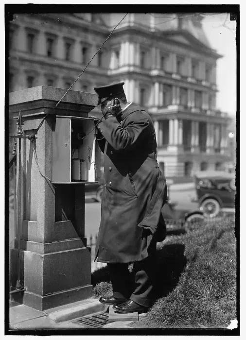 Framed Print : White House call box, between 1914 and 1918. Creator: Harris & Ewing. White House call box, between 1914 and 1918. Creator: Harris & Ewing Framed Print : White House call box, between 1914 and 1918. Creator: Harris & Ewing. White House call box, between 1914 and 1918. Creator: Harris & Ewing